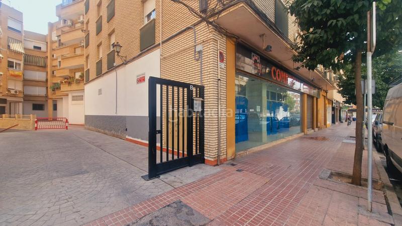 Foto 286e7c2c-5066-48b1-861a-c748fef3f286. Local comercial os traemos en exclusiva este amplio local comercial en zona jesus rescatado en Córdoba