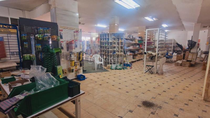 Foto dd4df323-fc80-4494-836f-ec7937a29017. Local comercial os traemos en exclusiva este amplio local comercial en zona jesus rescatado en Córdoba