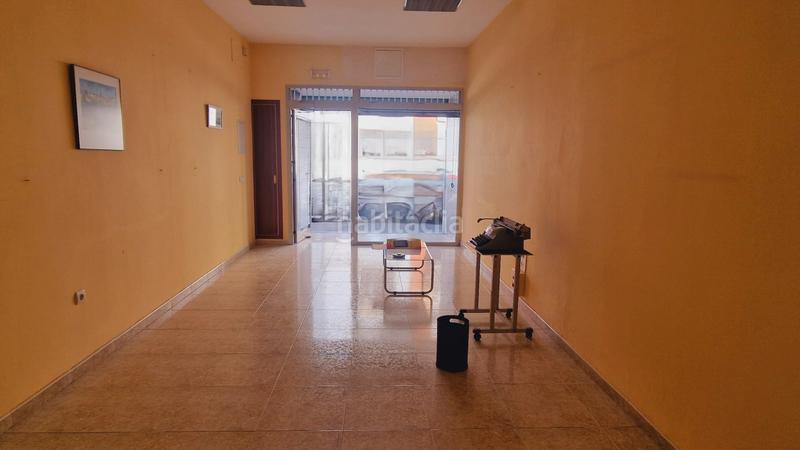 Foto feae8b96-2d3a-493f-b762-6eec1347ff27. Local comercial a calle joaquín altolaguirre 20 a Córdoba