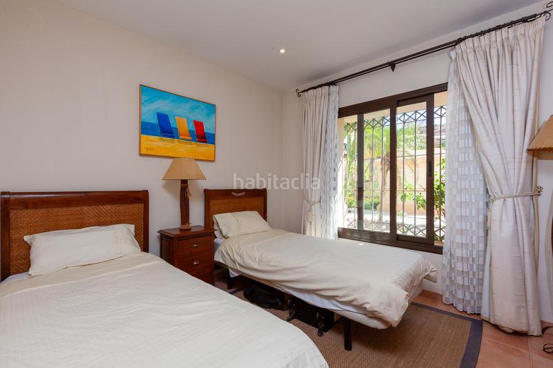 Foto 337295e0-e298-422c-a76a-092e20373554. Appartement dans urbanización golf Río Real 1d dans Marbella