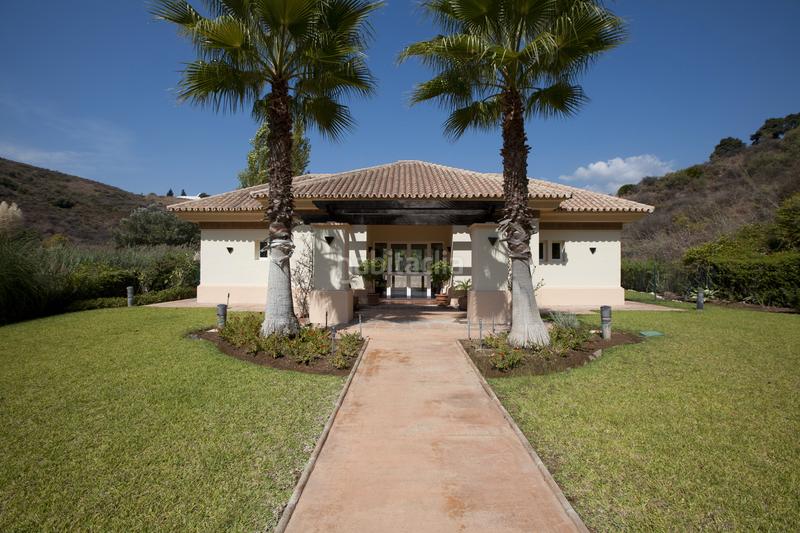 Foto 4f68fa33-912d-443f-959b-0ee20f6ca96e. Appartement dans urbanización golf Río Real 1d dans Marbella