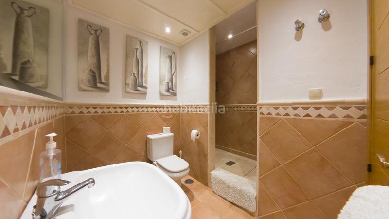 Foto 5af975e0-ff2f-4a06-92c8-ce9a7791f3c9. Appartement dans urbanización golf Río Real 1d dans Marbella