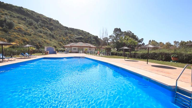 Foto b00b33a6-47e4-4ef4-b371-94e1e4b4eb23. Appartement dans urbanización golf Río Real 1d dans Marbella
