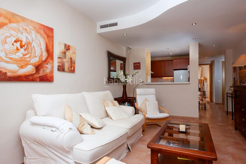 Foto e4b32b6c-b9c1-4db1-83fb-1a2621e1a8df. Appartement dans urbanización golf Río Real 1d dans Marbella