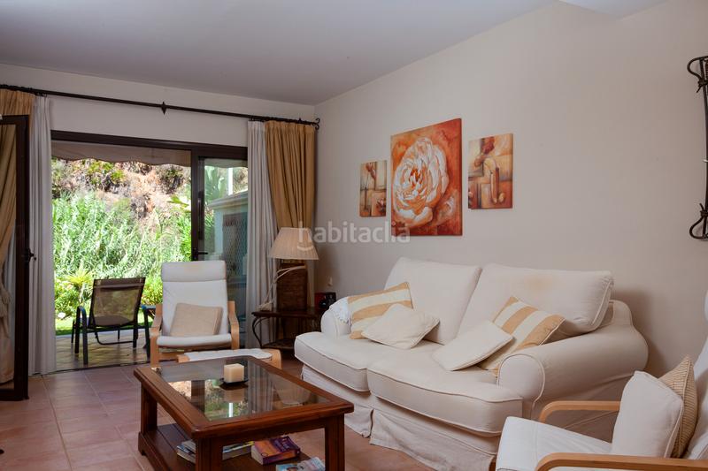 Foto e88482bc-90ae-470b-90b9-bb1957c769bf. Appartement dans urbanización golf Río Real 1d dans Marbella