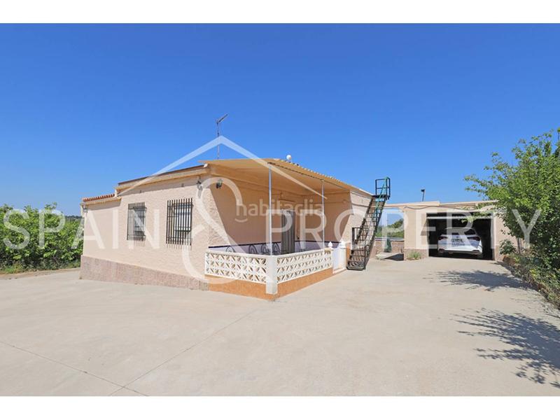 Foto 0579b81a-c17a-4e64-afa3-559acc3e260a. Chalet  a la venta en suelo rústico en montserrat, valencia en Monserrat