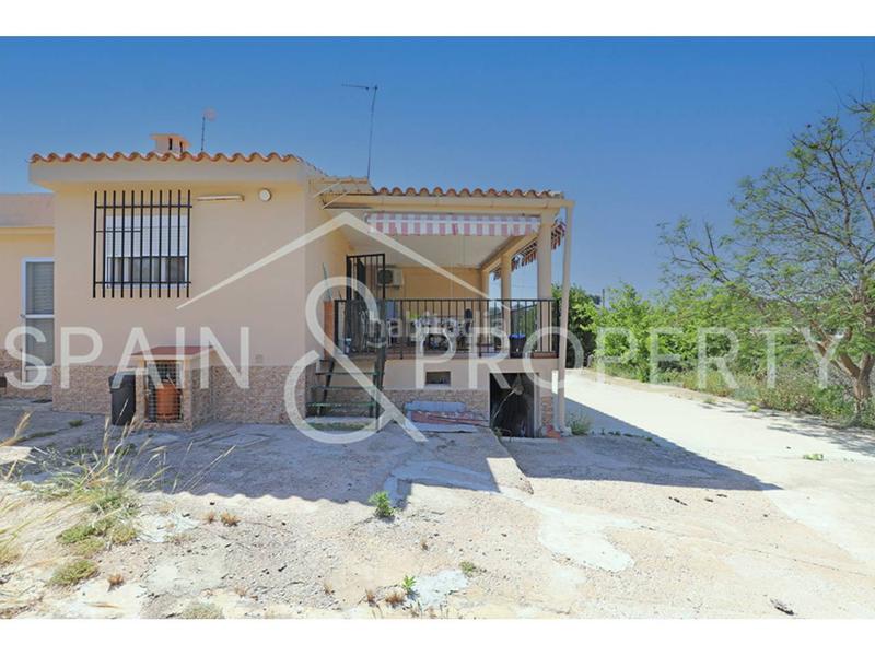 Foto 755fbe16-bf11-40de-add5-b138512fc7fa. Chalet  a la venta en suelo rústico en montserrat, valencia en Monserrat