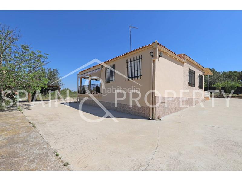 Foto 97b6ccd2-d240-405e-a277-47fb134849fc. Chalet  a la venta en suelo rústico en montserrat, valencia en Monserrat