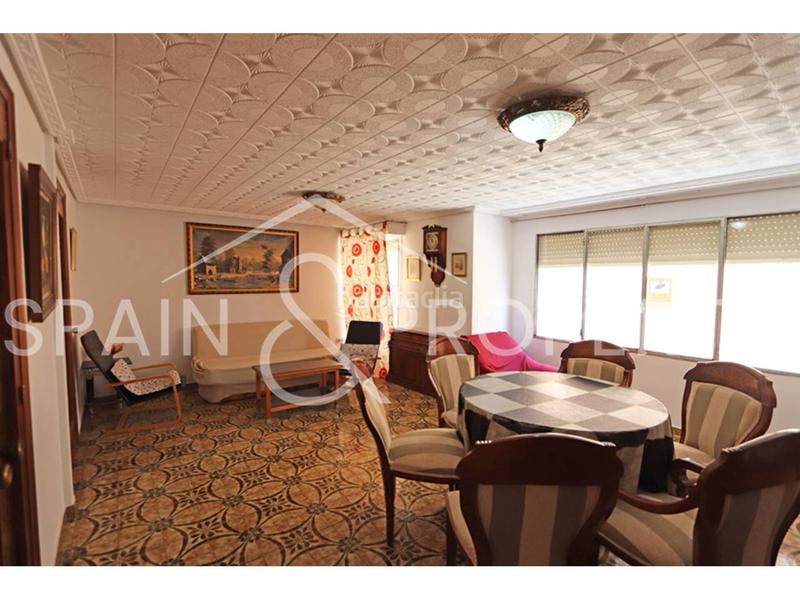 Foto b985483c-77a0-4d34-bac8-f38587a04a06. Piso  a la venta en suelo urbano , valencia en Turís
