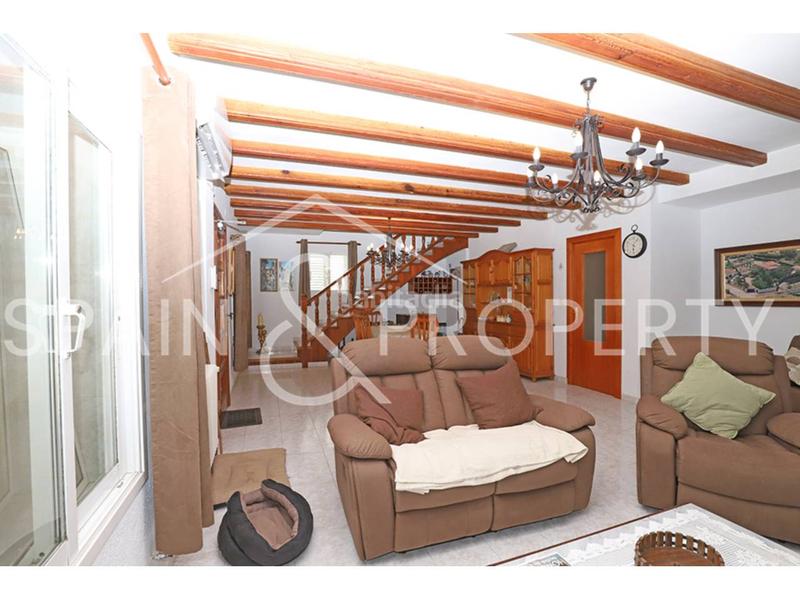 Foto 2d119c8e-be43-4d50-bfe8-ba61ca0b6dbf. Chalet  a la venta en suelo urbano , valencia en Turís