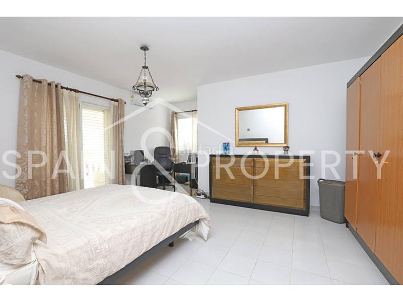 Foto ae8add35-cdf9-4476-b15d-e8bf0ae5f292. Chalet  a la venta en suelo urbano , valencia en Turís