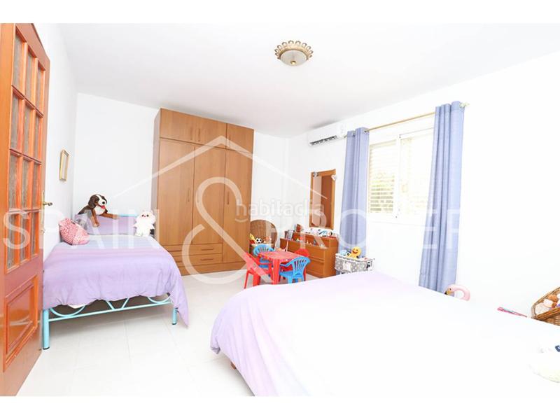Foto d81e3132-7d42-4859-b3c3-779af881986e. Chalet  a la venta en suelo urbano , valencia en Turís