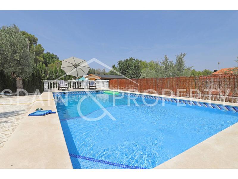 Foto f3231764-49de-488e-9be8-02ccaa55198c. Chalet  a la venta en suelo urbano , valencia en Turís