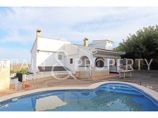 Chalet in Montroy. Chalet a la venta en suelo urbano en montroy, valencia.