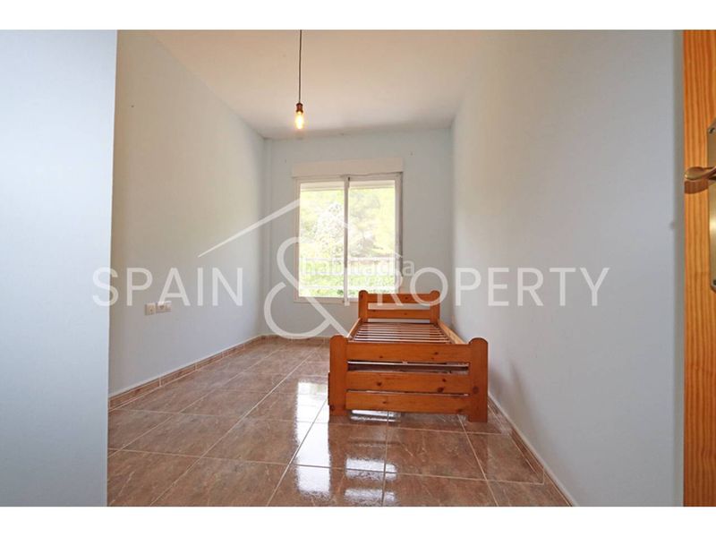 Foto 4d6358f0-8a8f-453a-bf7b-b55c802f24a2. Casa adossada amb aparcament a Montroi / Montroy