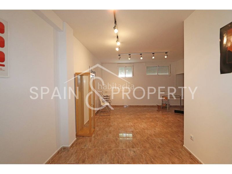 Foto a6cb824f-3cda-4086-8078-735d72fc9243. Casa adossada amb aparcament a Montroi / Montroy