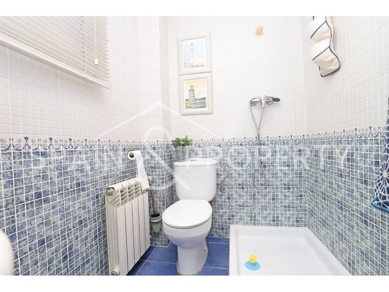 Foto 09289e71-6a1c-4c6a-baec-0d49e06f8425. Chalet con riscaldamento parcheggio piscina in Sierra Perenchiza-Cumbres de Calicanto-Sto Domingo Chiva