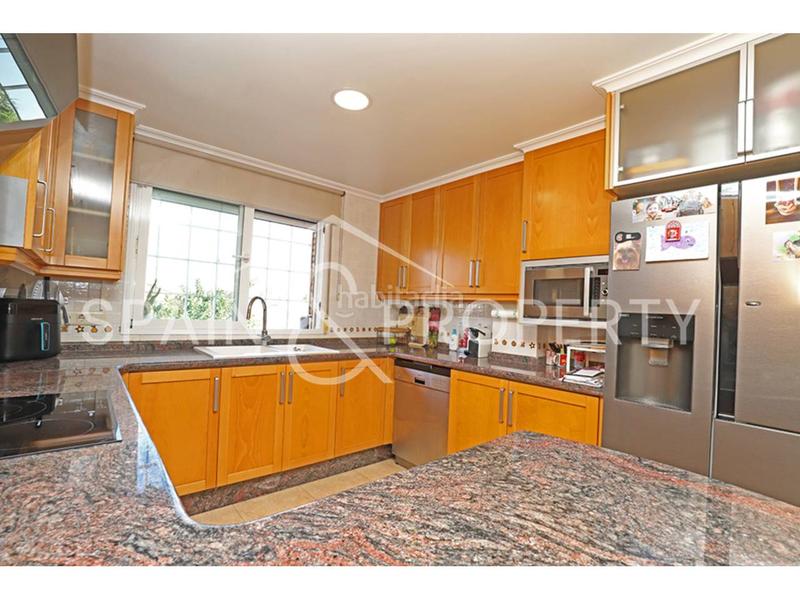 Foto 0b8e66ec-3fcc-411d-bd7f-52abf96d106b. Chalet con riscaldamento parcheggio piscina in Sierra Perenchiza-Cumbres de Calicanto-Sto Domingo Chiva