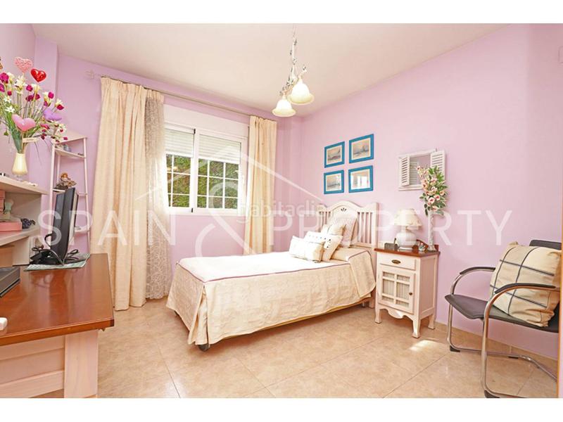 Foto 144729ac-d85b-43ea-896c-048a53e38eaf. Chalet con riscaldamento parcheggio piscina in Sierra Perenchiza-Cumbres de Calicanto-Sto Domingo Chiva