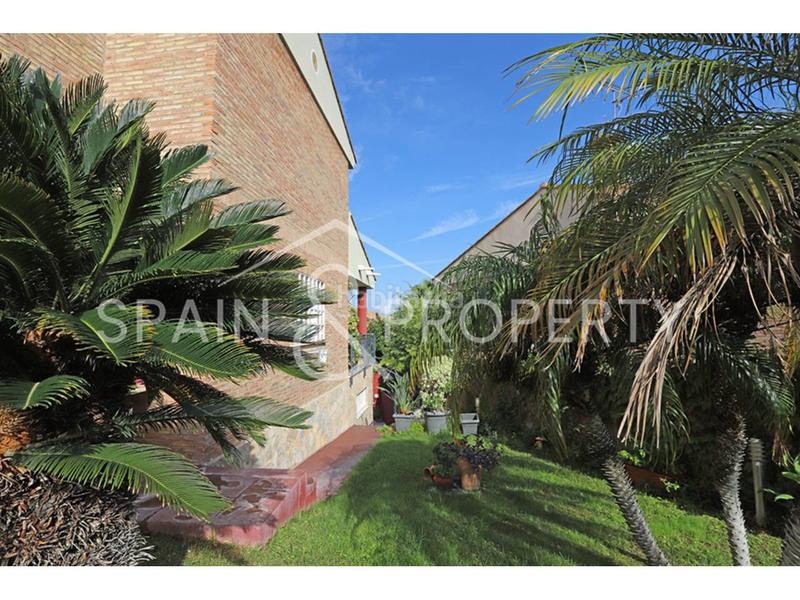 Foto 3dd2e677-4f20-4e4c-b706-192cd41ad76a. Chalet con riscaldamento parcheggio piscina in Sierra Perenchiza-Cumbres de Calicanto-Sto Domingo Chiva