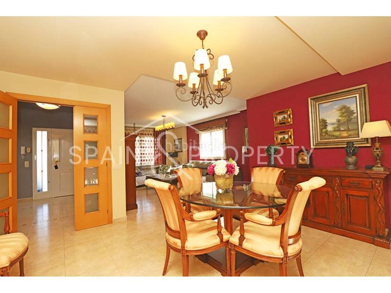 Foto 5c6d64ab-761c-4d40-805c-5d02568a666a. Chalet con riscaldamento parcheggio piscina in Sierra Perenchiza-Cumbres de Calicanto-Sto Domingo Chiva