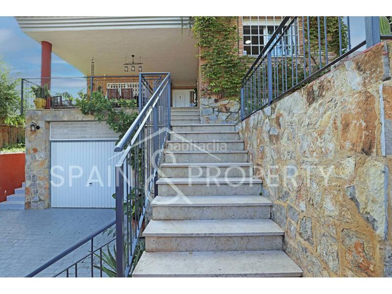 Foto b8c3815a-4ee6-4227-b98f-b97d04cc05c1. Chalet con riscaldamento parcheggio piscina in Sierra Perenchiza-Cumbres de Calicanto-Sto Domingo Chiva