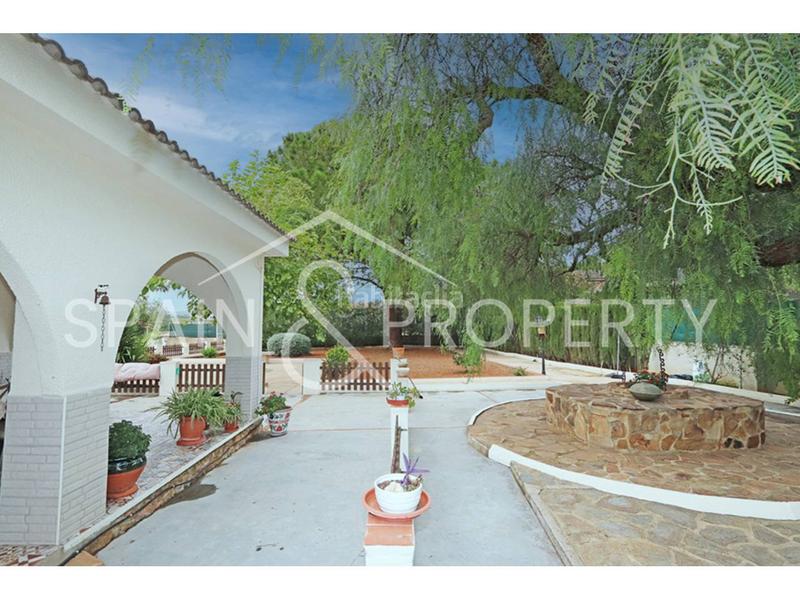 Foto 7cc1b62e-b23f-40cd-9259-9b79634b572e. Chalet con riscaldamento piscina in Real de Montroi