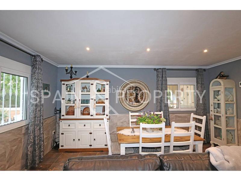 Foto 7de0ee03-6472-47a5-9fd1-991bb693ae07. Chalet con riscaldamento piscina in Real de Montroi