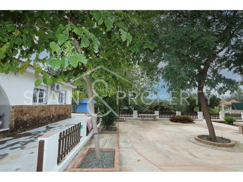 Foto c9534e66-2738-4b67-b869-1fc45512f284. Chalet con riscaldamento piscina in Real de Montroi