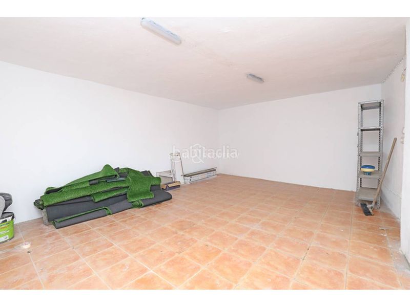 Foto ceb76c34-8d33-4b74-a540-b1476b671e7e. Xalet amb aparcament piscina a Montroi / Montroy