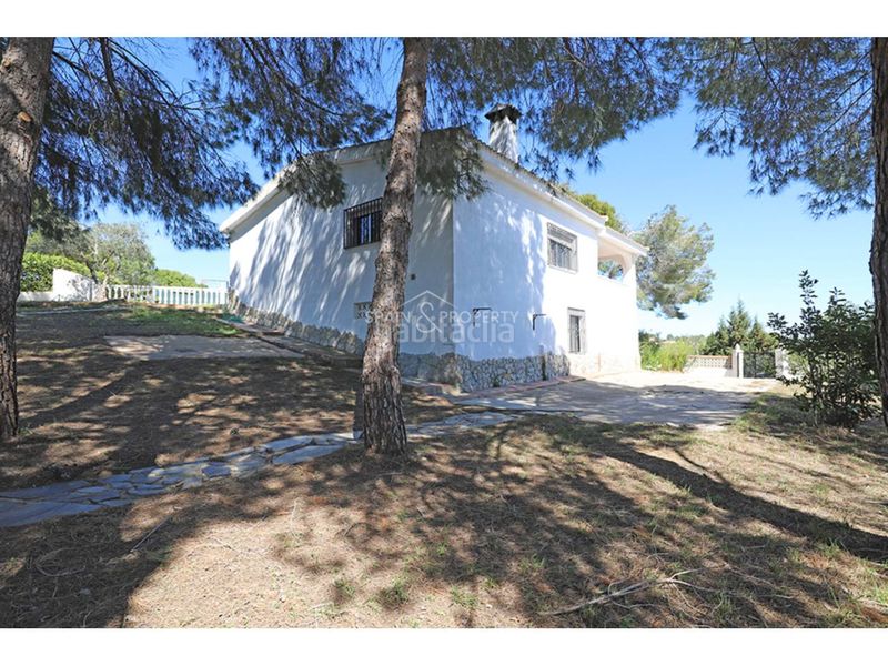 Foto 6978d1ae-5fae-4e56-a751-bb40703cdb20. Xalet amb aparcament piscina a Monserrat