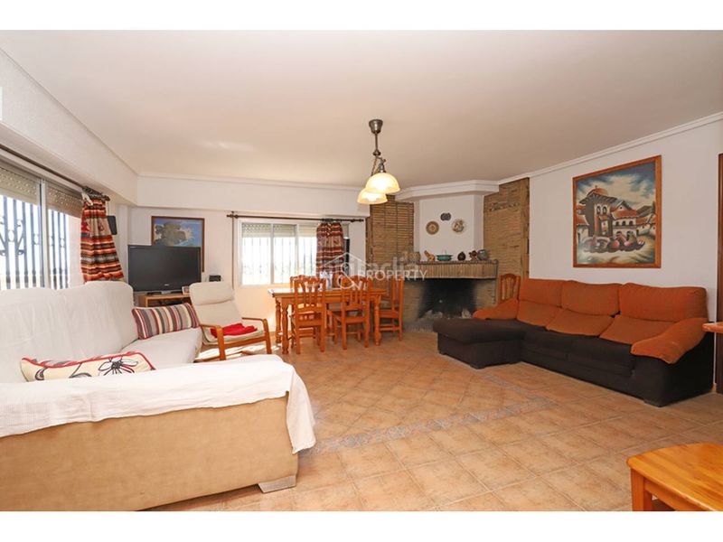 Foto 9dab0f2a-c74e-4c71-955b-091d82720f89. Xalet amb aparcament piscina a Monserrat