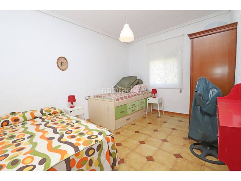 Foto fbf9516c-5720-4229-95e3-ab21be537072. Xalet amb aparcament piscina a Monserrat