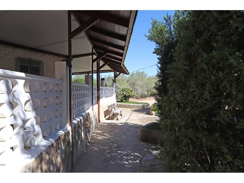Foto c216b00a-3ed7-44c8-9537-65e92536e72d. Casa amb calefacció piscina a Cumbres de Calicanto Torrent