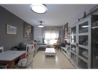 Pis  Calle joan lluis vives. Piso con régimen vpo a la venta en montserrat, valencia