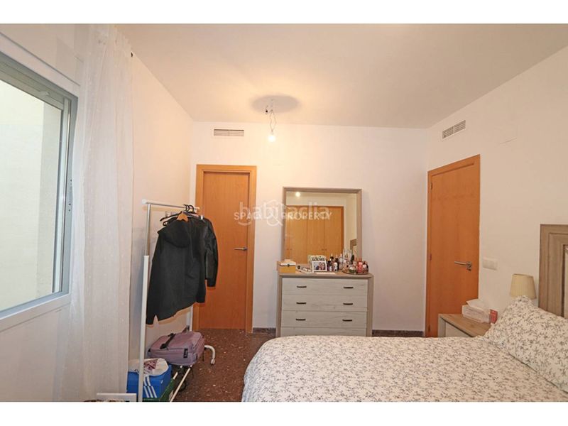 Foto ee8e0325-0d7a-47ae-b147-03c45a17d99b. Pis amb aparcament a Montroi / Montroy