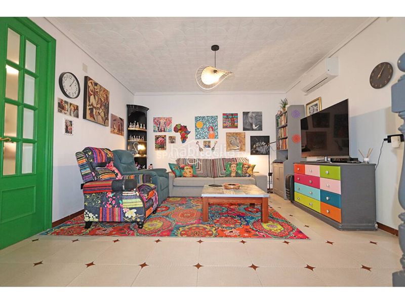 Foto 0b13a841-8a1b-462b-aedb-257de2d7bf92. Casa a Montroi / Montroy
