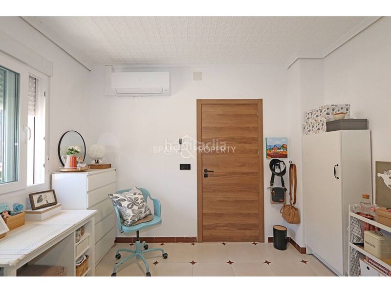 Foto 242d64c0-a99b-483d-b214-a4d4965a8da8. Casa a Montroi / Montroy
