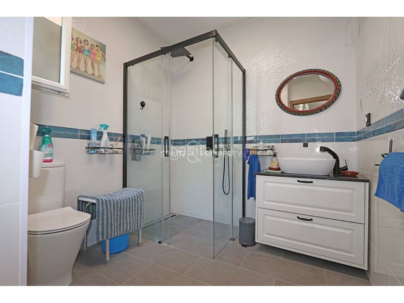 Foto e5617e27-561d-48a0-8cf3-a63e50fcba73. Casa a Montroi / Montroy