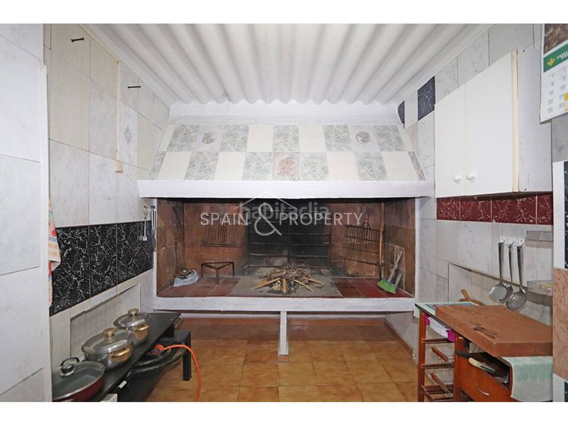 Foto b21bb4f0-8c0d-4adf-991e-1075a1f2536c. Xalet amb aparcament piscina a Monserrat