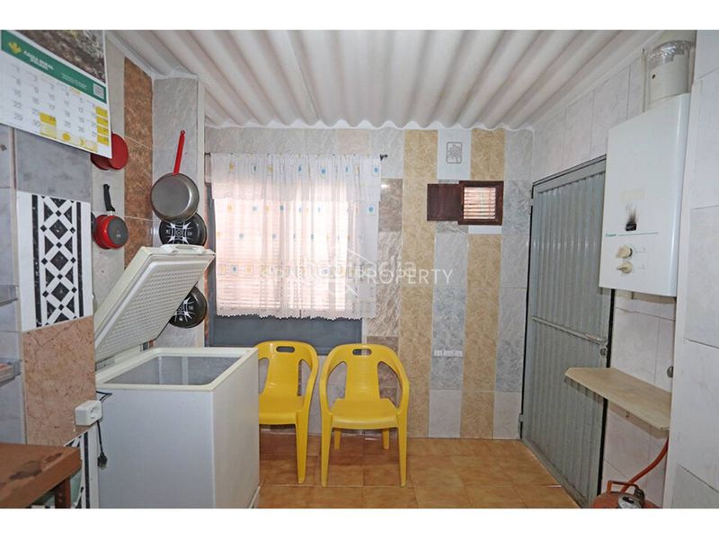 Foto be743b4f-fb91-4dbd-9769-af257e87cf05. Xalet amb aparcament piscina a Monserrat