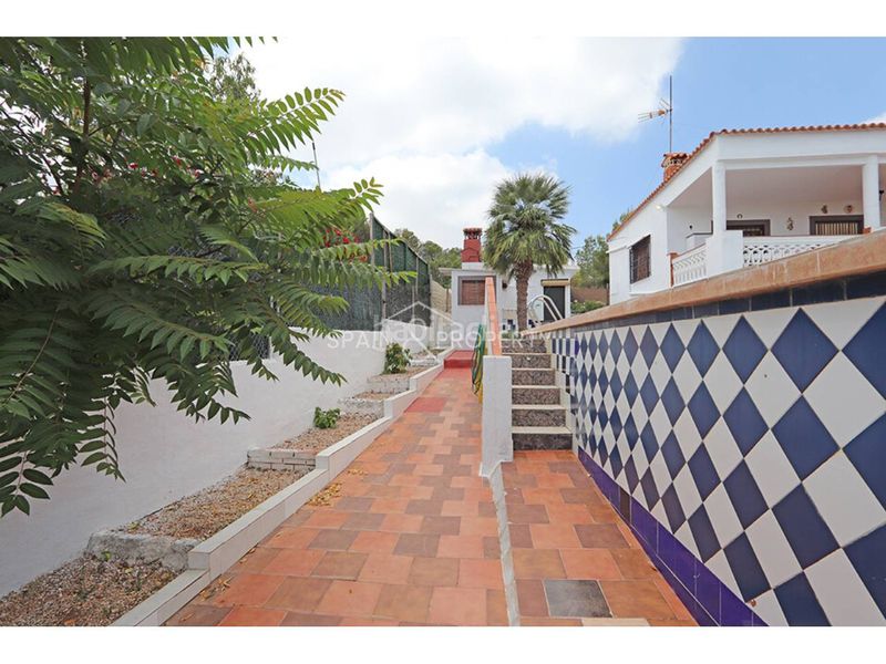 Foto c56e39c0-81d3-4d81-8970-714cfe7f17a3. Xalet amb aparcament piscina a Monserrat