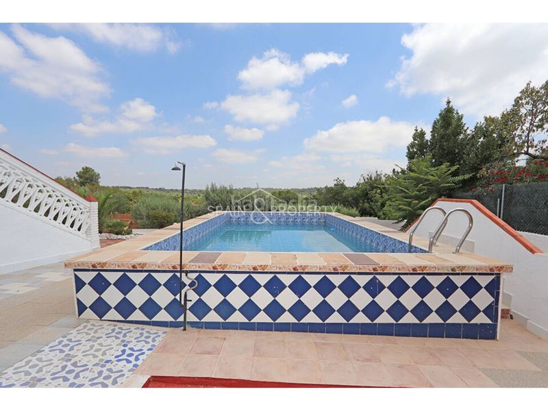 Foto e958f91d-b395-4f8b-8c87-808a045b6d60. Xalet amb aparcament piscina a Monserrat
