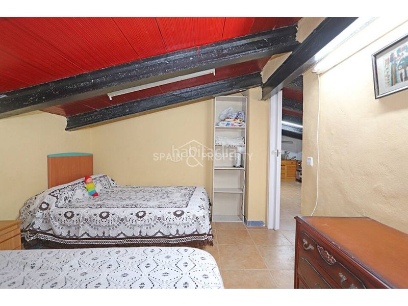 Foto 3d7c02d6-6b49-4a9c-9719-21324836528f. Masia amb aparcament piscina a Montroi / Montroy