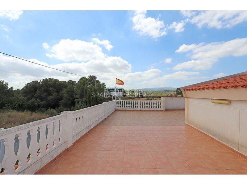 Foto c5b2e1d1-e237-4a23-a8c3-3b9533c783a5. Masia amb aparcament piscina a Montroi / Montroy