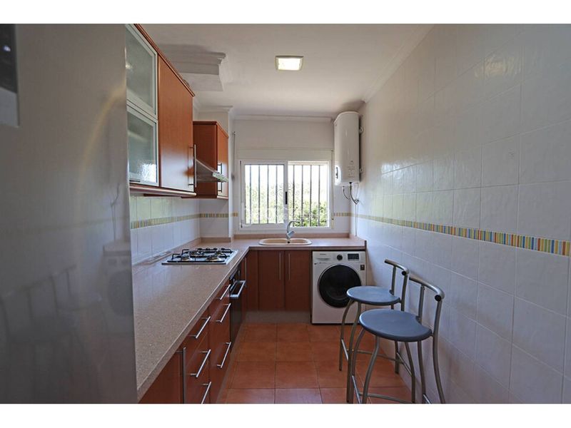 Foto e2e2341b-3d46-43ab-be0d-9578328de836. Xalet amb aparcament piscina a Turís