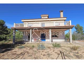 Maison à Montroy. Chalet a la venta en suelo rústico en montroy