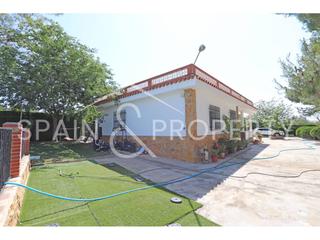 Chalet à Font de la Teula - Mas de Pavia. Chalet a la venta en suelo rústico en torrent