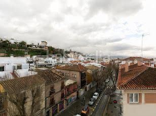 Foto 038b7e54-5d21-42a5-9f57-2726c5081f2c. Rent flat in calle real de cartuja 63 in San Ildefonso Granada