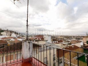 Foto 5b0bd2d4-87fc-4c8b-b380-f3ecb16530c5. Rent flat in calle real de cartuja 63 in San Ildefonso Granada